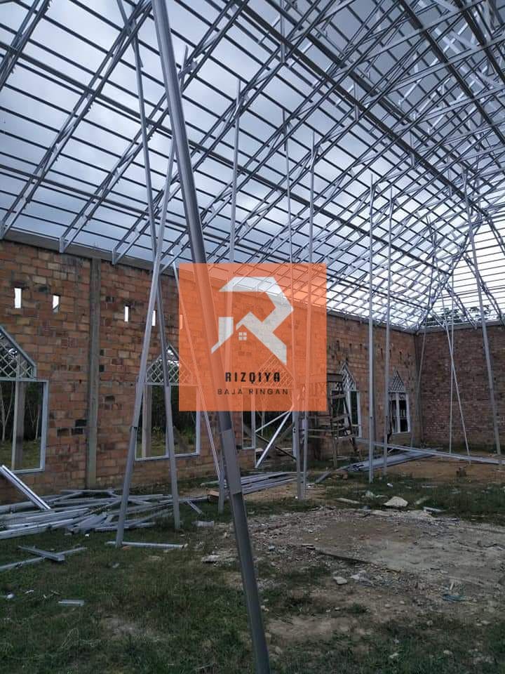 Jasa tukang Pasang atap rumah baja ringan murah - rizqiyabajaringan.com 019 Jasa tukang Pasang atap rumah baja ringan murah - rizqiyabajaringan.com 019